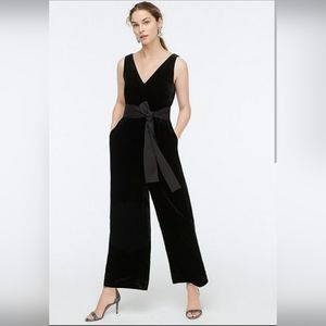 J Crew NWT Black Velvet Jumpsuit Size 00